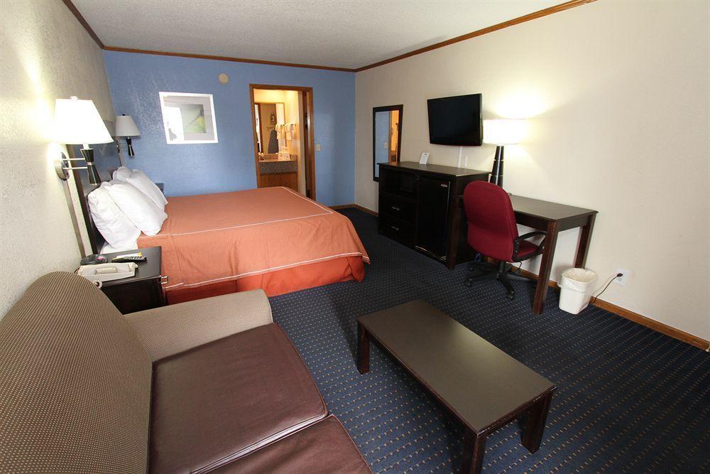 Days Inn Kansas City-Worlds Of Fun Buitenkant foto